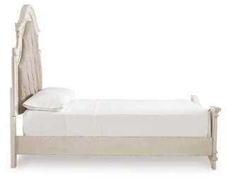 Realyn Queen Bed with Mirrored Dresser and Nightstand