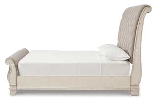 Realyn Sleigh Bed - California King