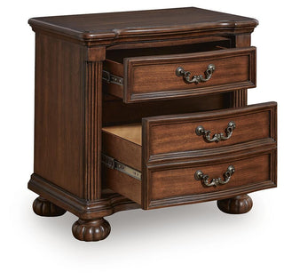 Lavinton King Poster Bed, Dresser, Mirror and Nightstand