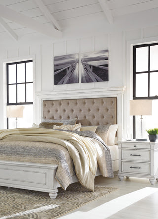 Kanwyn Panel Bed - King