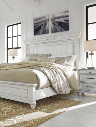Kanwyn Panel Bed - California King