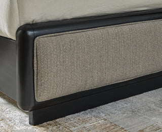 Rowanbeck Queen Upholstered Panel Bed