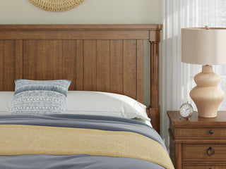 Rowlenstown Poster Bed