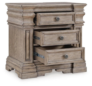 Blairhurst King Panel Bed, Dresser, Mirror and Nightstand