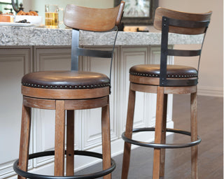 Pinnadel UPH Swivel Barstool (1/CN) - Pub/Bar Height