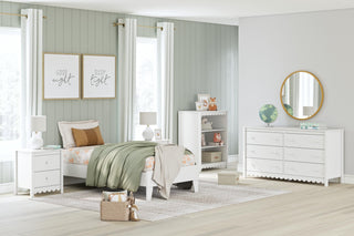 Hallityn Platform Bed - Twin
