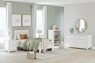 Hallityn Panel Platform Bed - Twin