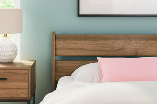 Deanlow Queen Platform Panel Bed
