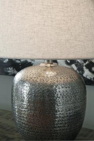 Magalie Metal Table Lamp (1/CN)
