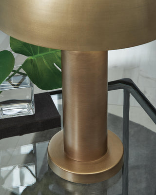 Wendfield Metal Table Lamp (1/CN)