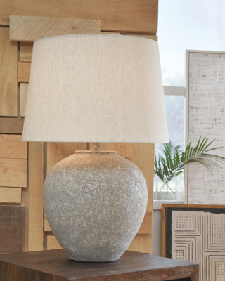 Dreward Table Lamp (Set of 2)