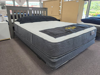Newport Ultra Plush #738