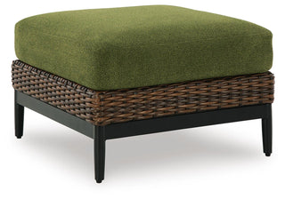 Horizon Hall Outdoor Sofa, 2 Lounge Chairs and 2 Ottomans