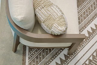 Serene Bay Loveseat w/Cushion Nuvella®