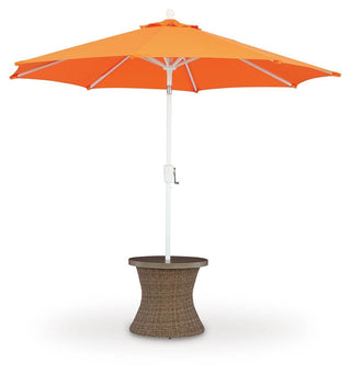 Laguna Heights Round End Table w/UMB OPT